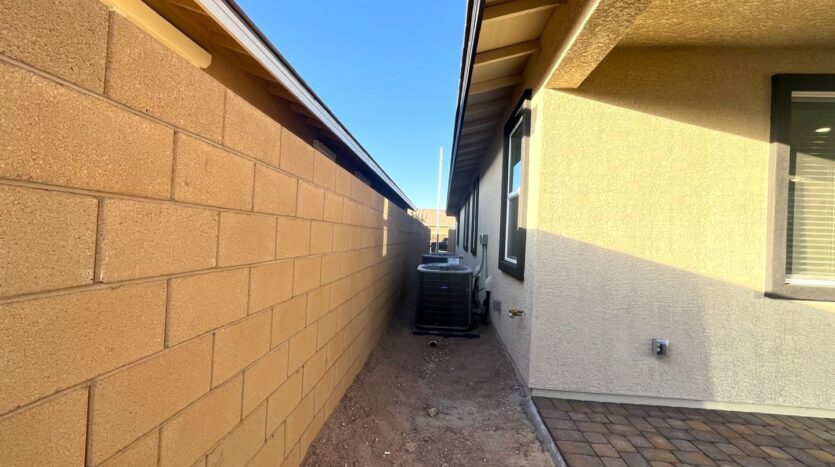 497 Chestnut Falcon ave - Henderson - Nevada - 4 bed, 3 bath rental property