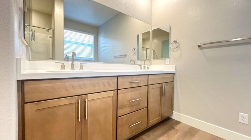 497 Chestnut Falcon ave - Henderson - Nevada - 4 bed, 3 bath rental property