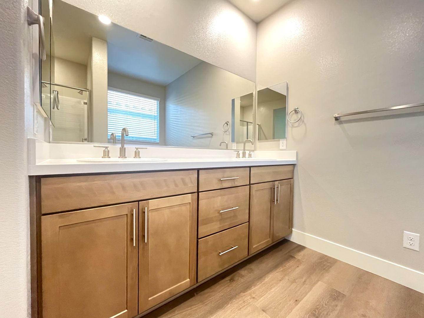 497 Chestnut Falcon ave - Henderson - Nevada - 4 bed, 3 bath rental property