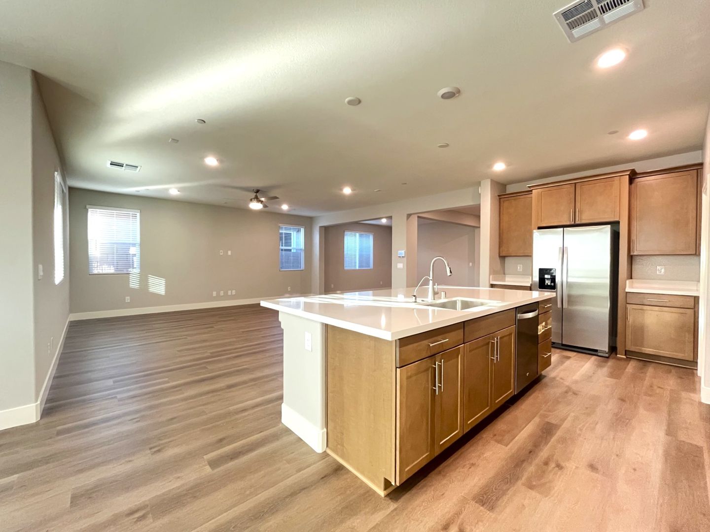 497 Chestnut Falcon ave - Henderson - Nevada - 4 bed, 3 bath rental property