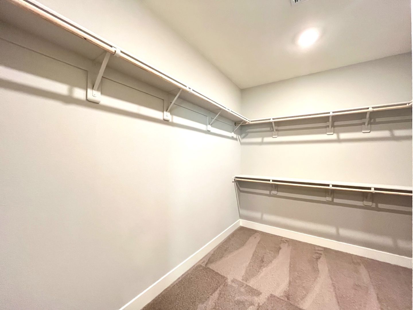 497 Chestnut Falcon ave - Henderson - Nevada - 4 bed, 3 bath rental property