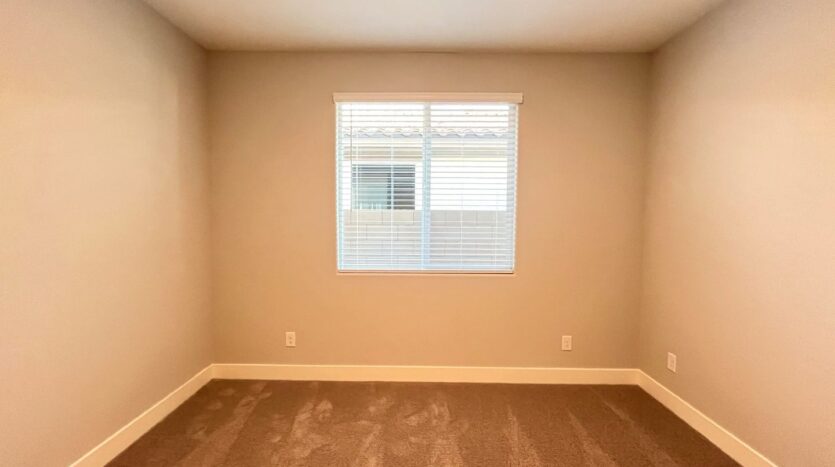 497 Chestnut Falcon ave - Henderson - Nevada - 4 bed, 3 bath rental property