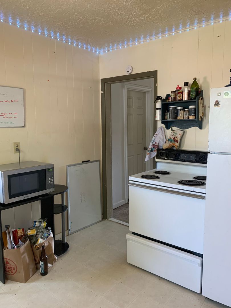 515 Carolina St - Bellingham - Washington - 5 bed, 1 bath rental property