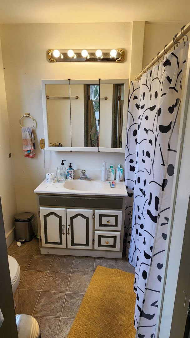 515 Carolina St - Bellingham - Washington - 5 bed, 1 bath rental property