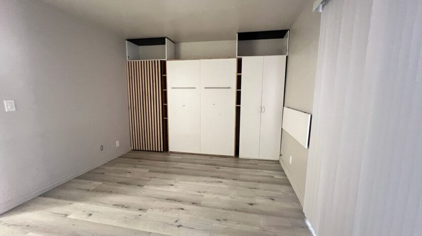 6020 Carmen Blvd - Las Vegas - Nevada - 1 bed, 1 bath rental property