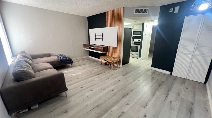 6020 Carmen Blvd - Las Vegas - Nevada - 1 bed, 1 bath rental property