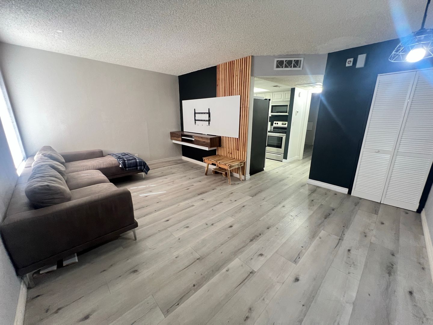 6020 Carmen Blvd - Las Vegas - Nevada - 1 bed, 1 bath rental property