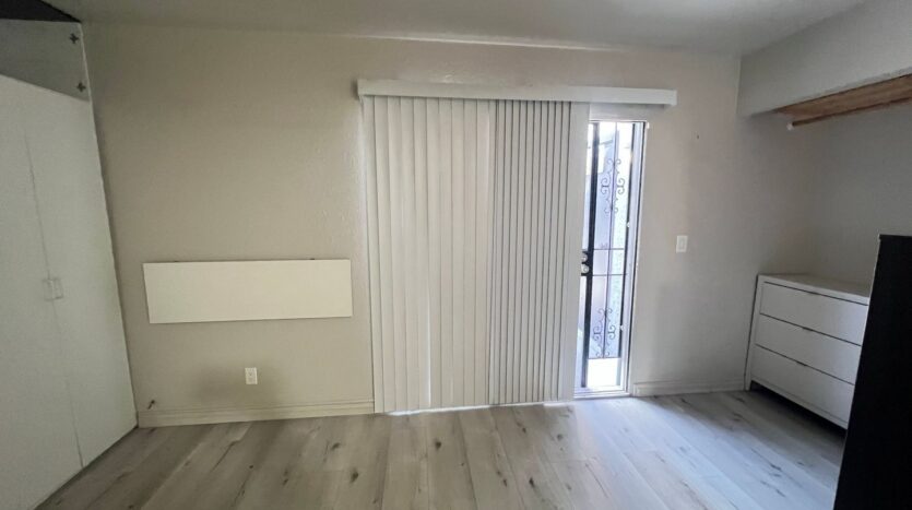 6020 Carmen Blvd - Las Vegas - Nevada - 1 bed, 1 bath rental property