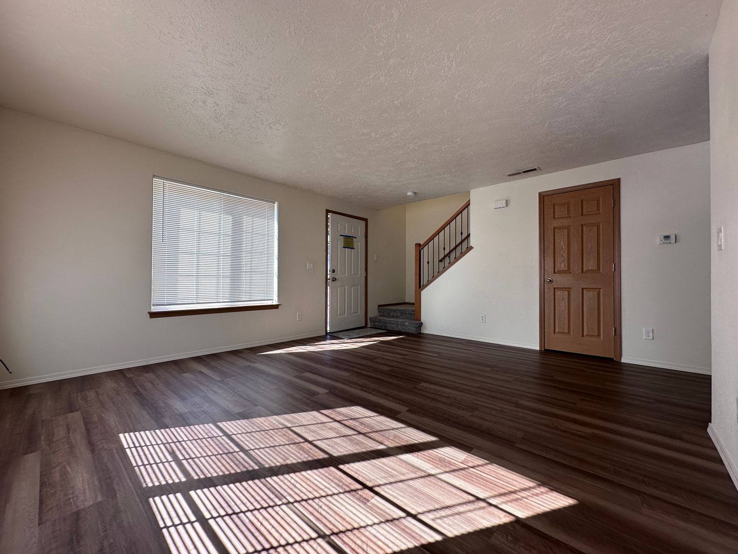 609 Lincoln Street - Fairview - Oregon - 3 bed, 2.5 bath rental property