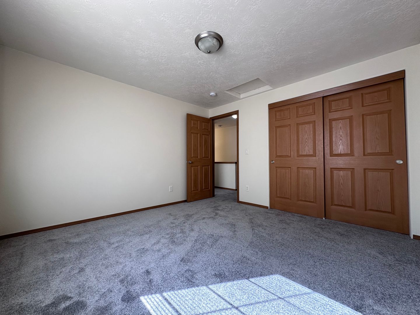 609 Lincoln Street - Fairview - Oregon - 3 bed, 2.5 bath rental property