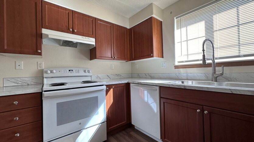 609 Lincoln Street - Fairview - Oregon - 3 bed, 2.5 bath rental property