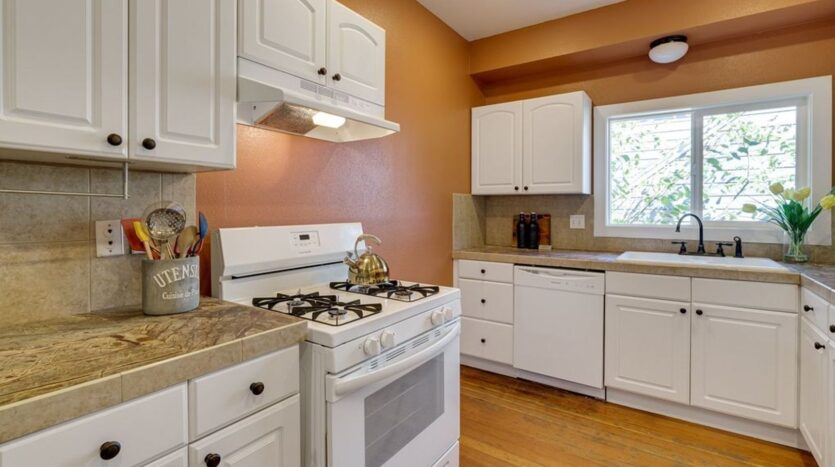6227 NE 15th Ave - Portland - Oregon - 4 bed, 2 bath rental property