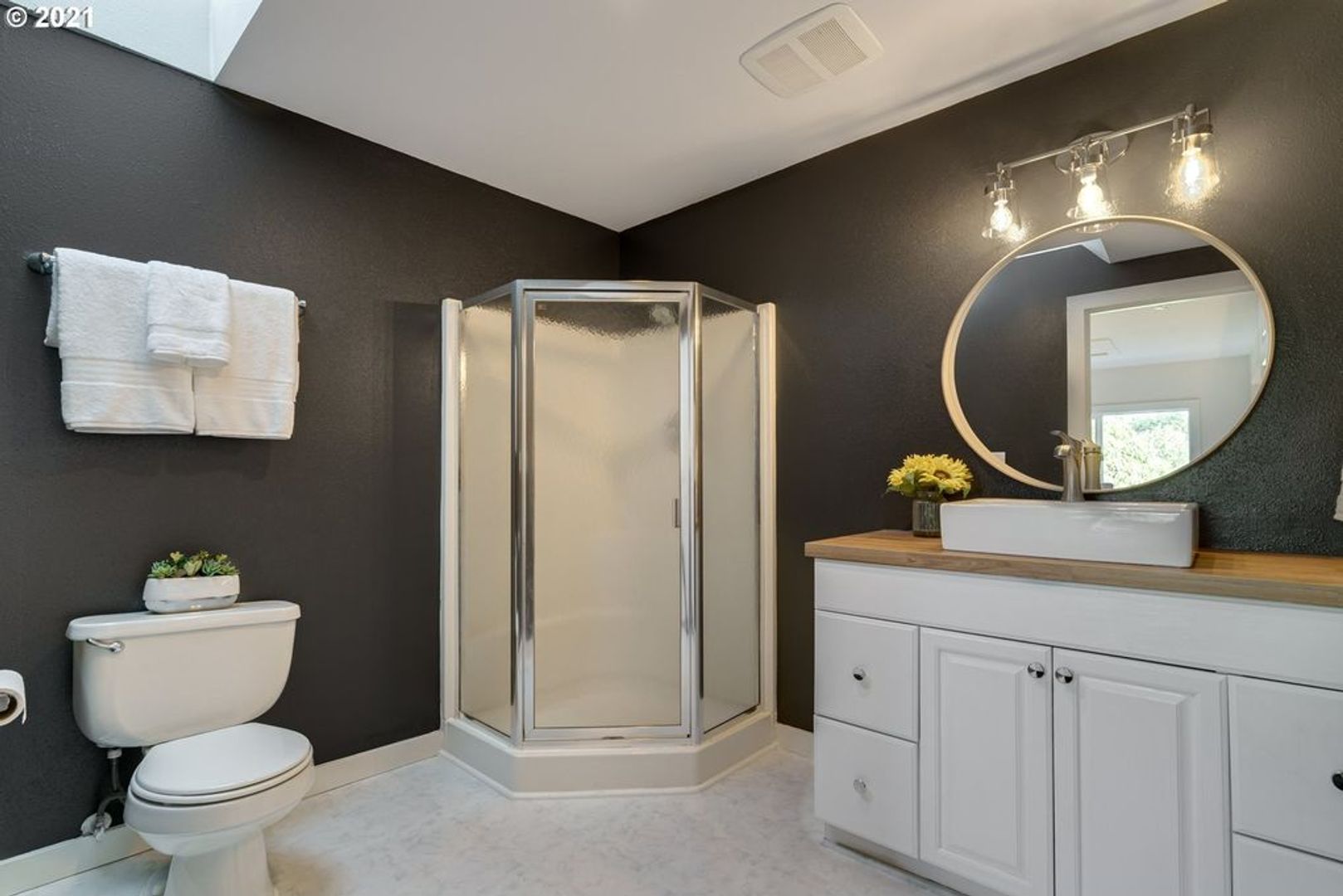 6227 NE 15th Ave - Portland - Oregon - 4 bed, 2 bath rental property