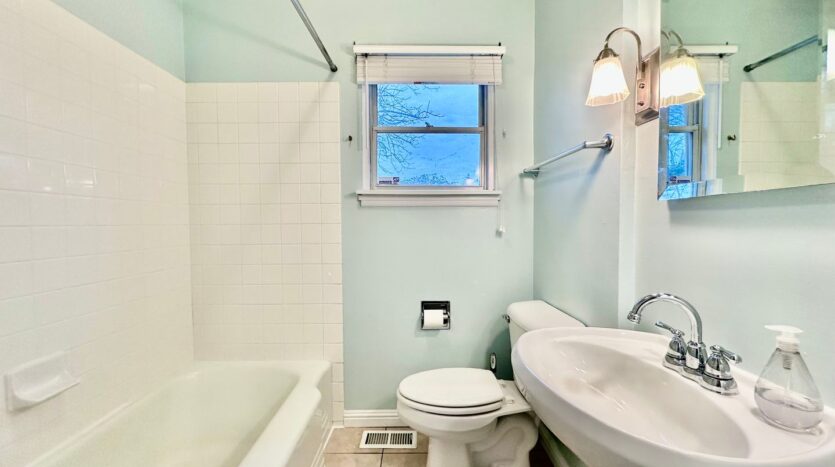 626 SE 49th Ave. - Portland - Oregon - 2 bed, 1 bath rental property