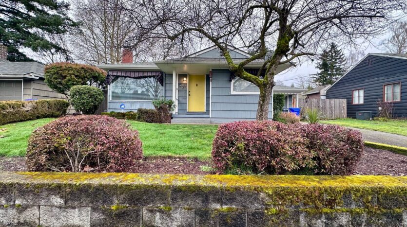 626 SE 49th Ave. - Portland - Oregon - 2 bed, 1 bath rental property