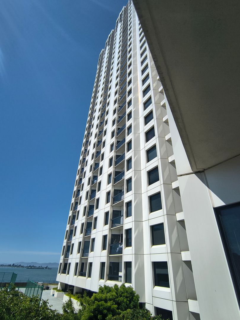 6363 Christie Ave #324 - Emeryville - California - 1 bed, 1 bath rental property