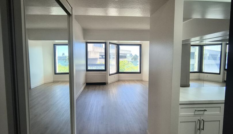 6363 Christie Ave #324 - Emeryville - California - 1 bed, 1 bath rental property