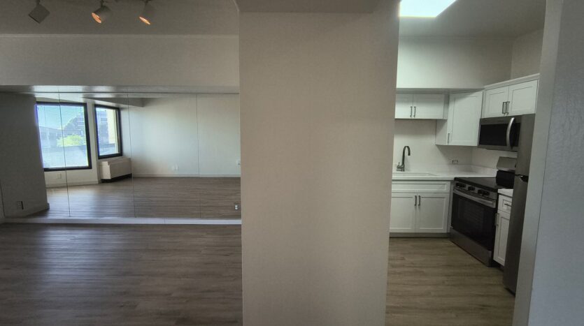 6363 Christie Ave #324 - Emeryville - California - 1 bed, 1 bath rental property