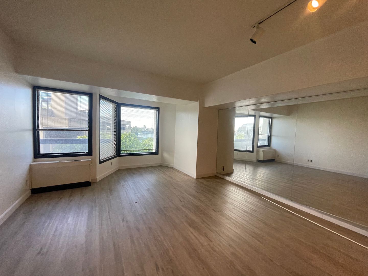 6363 Christie Ave #324 - Emeryville - California - 1 bed, 1 bath rental property