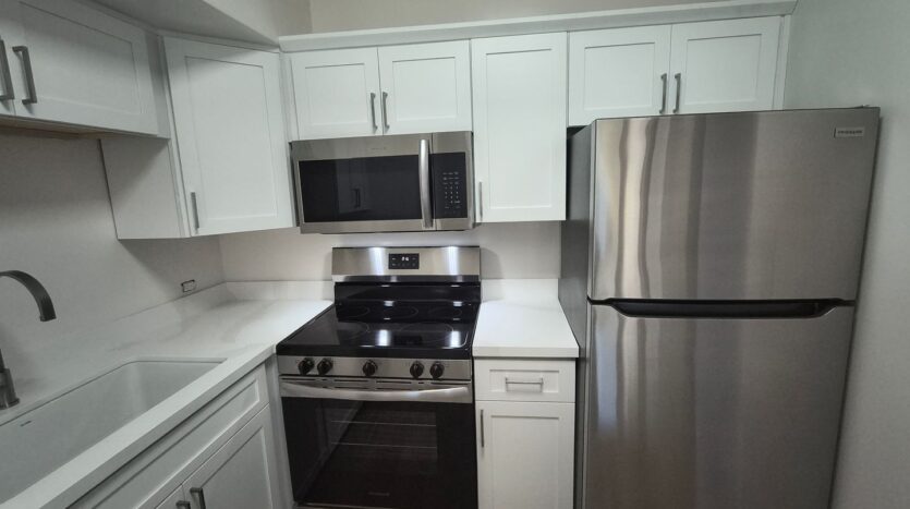6363 Christie Ave #324 - Emeryville - California - 1 bed, 1 bath rental property