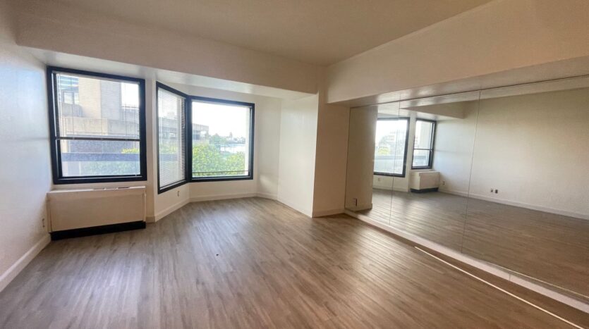 6363 Christie Ave #324 - Emeryville - California - 1 bed, 1 bath rental property