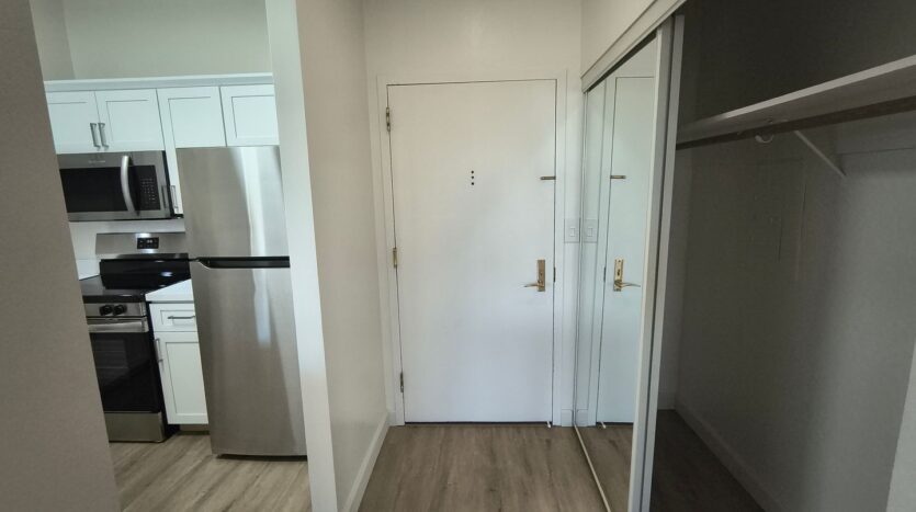 6363 Christie Ave #324 - Emeryville - California - 1 bed, 1 bath rental property