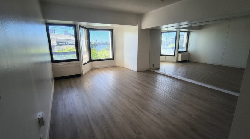 6363 Christie Ave #324 - Emeryville - California - 1 bed, 1 bath rental property