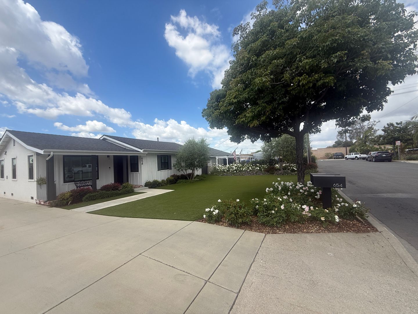 654 W. 3rd St - Azusa - California - 5 bed, 2 bath rental property
