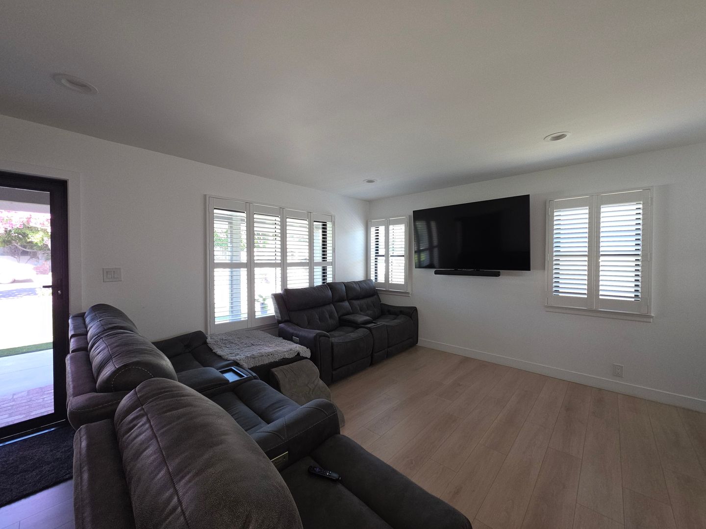 654 W. 3rd St - Azusa - California - 5 bed, 2 bath rental property