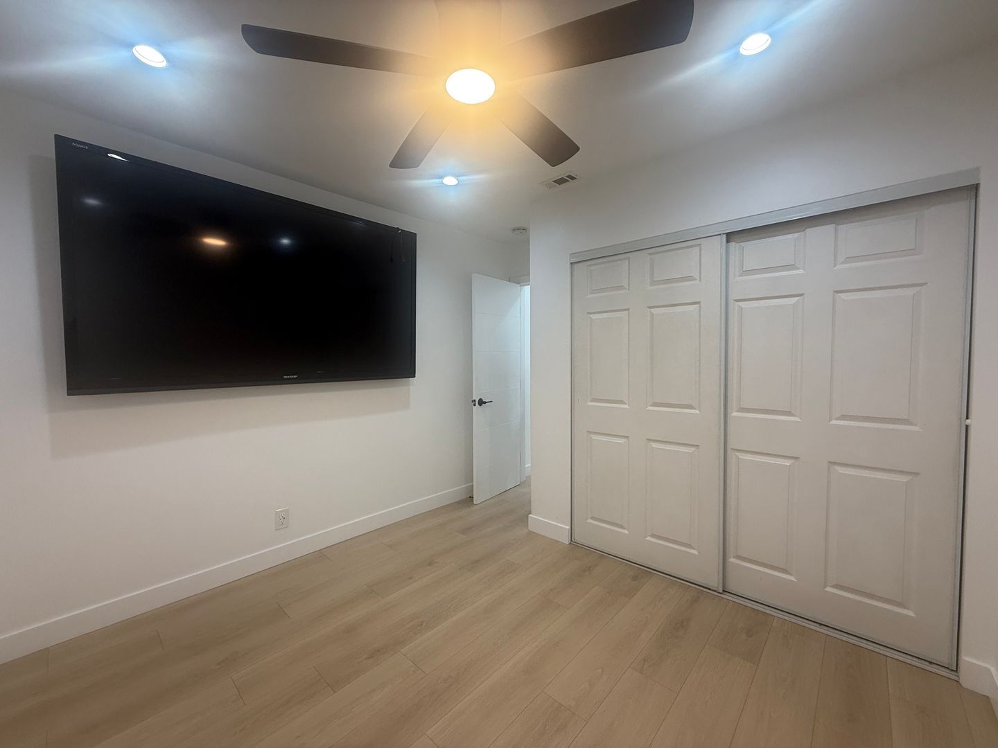 654 W. 3rd St - Azusa - California - 5 bed, 2 bath rental property