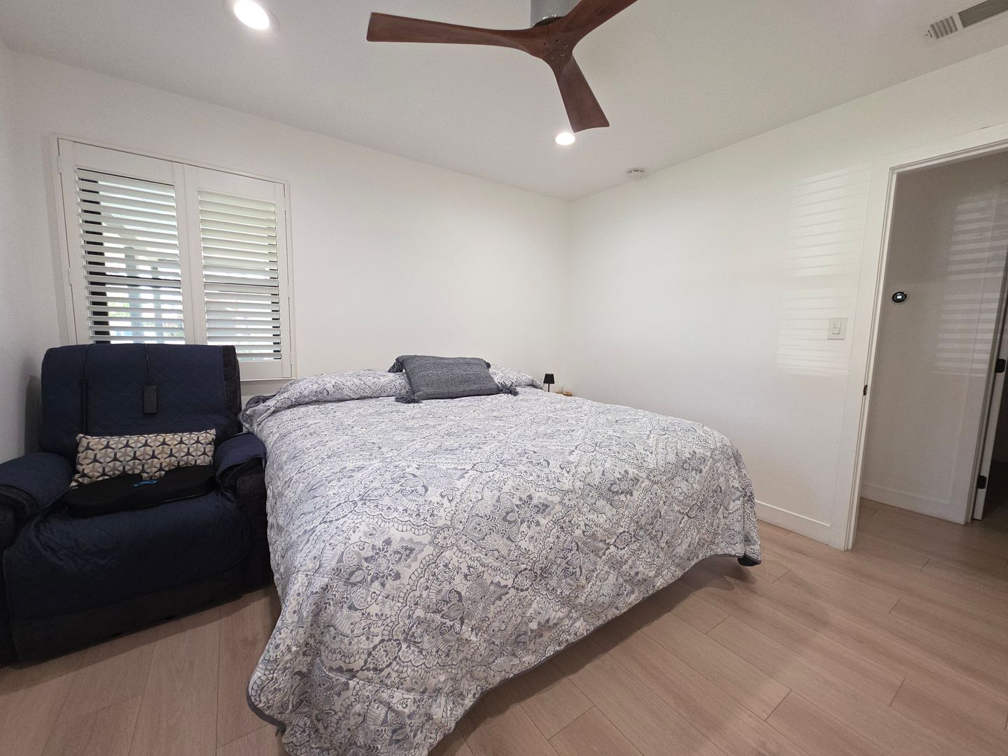 654 W. 3rd St - Azusa - California - 5 bed, 2 bath rental property