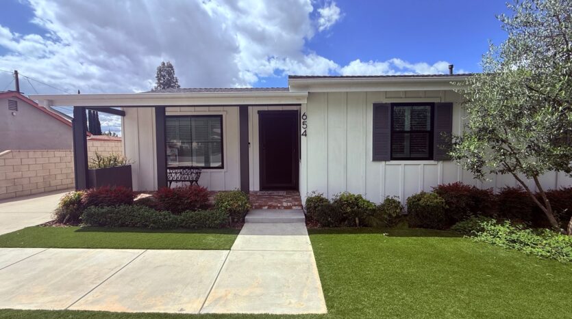 654 W. 3rd St - Azusa - California - 5 bed, 2 bath rental property