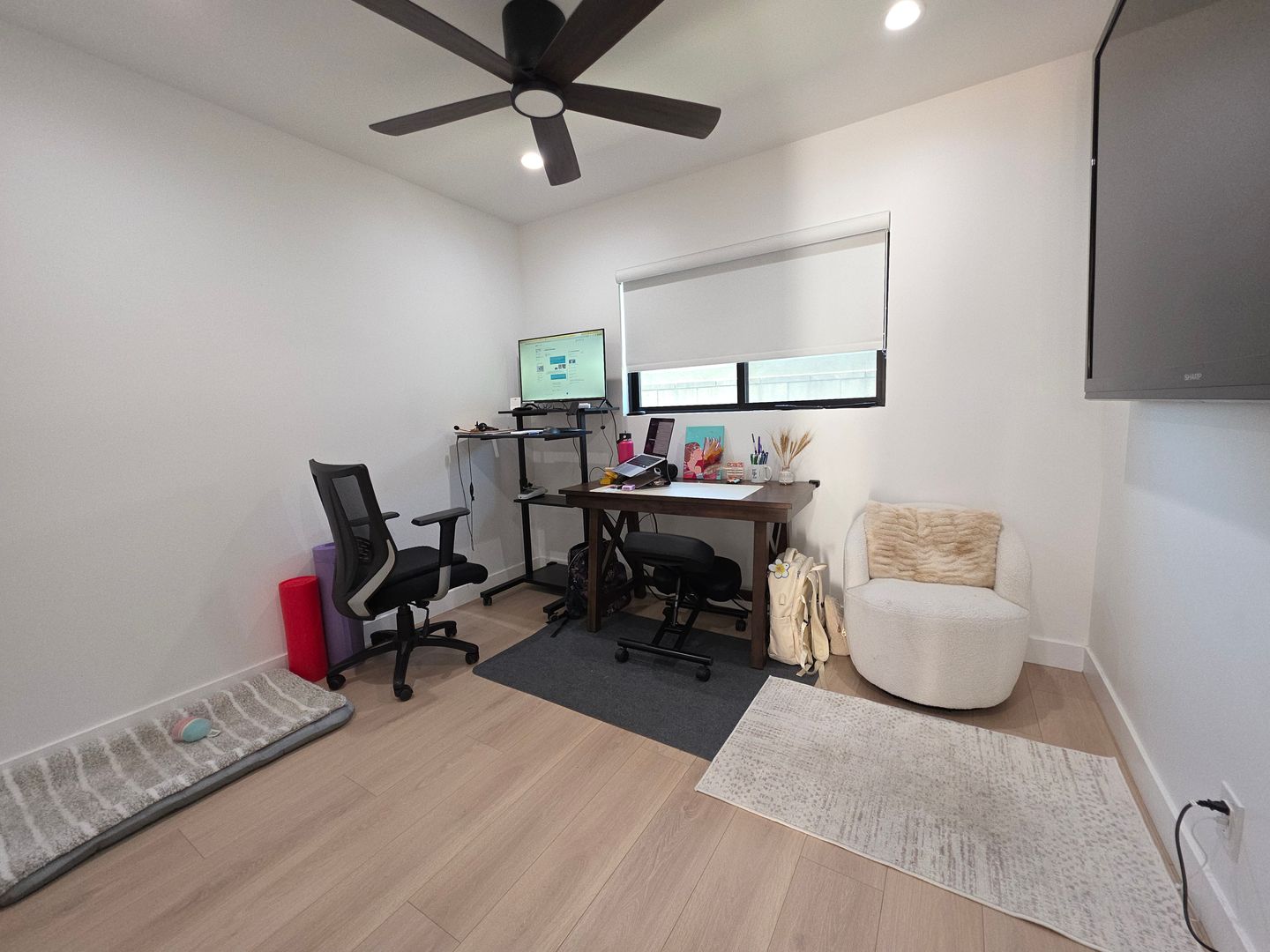 654 W. 3rd St - Azusa - California - 5 bed, 2 bath rental property