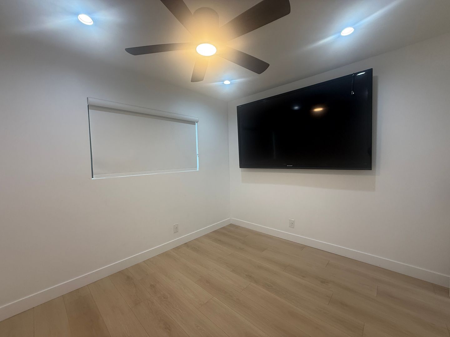 654 W. 3rd St - Azusa - California - 5 bed, 2 bath rental property