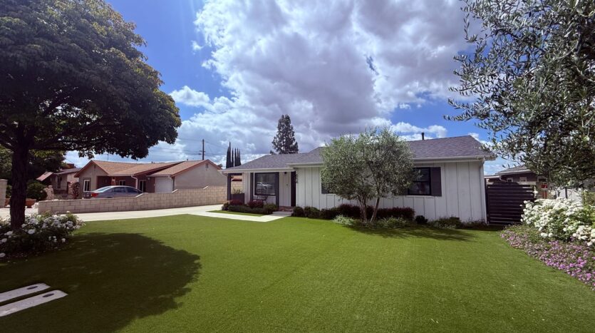 654 W. 3rd St - Azusa - California - 5 bed, 2 bath rental property