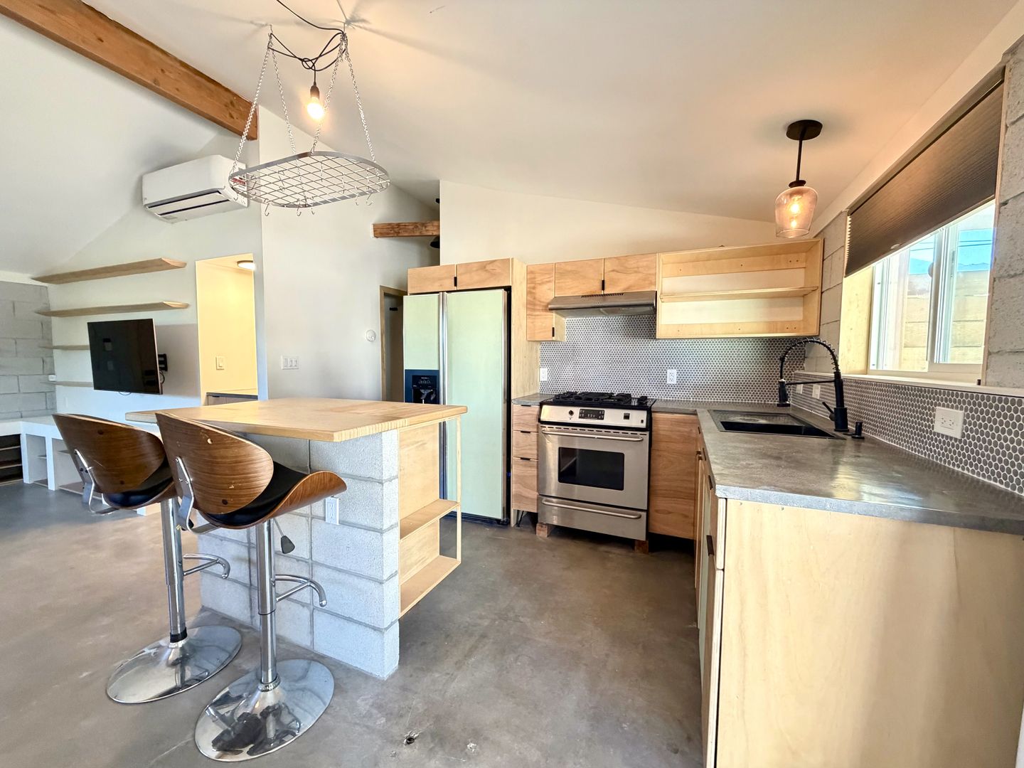 67094 San Mateo Dr - Cathedral City - California - 2 bed, 1 bath rental property