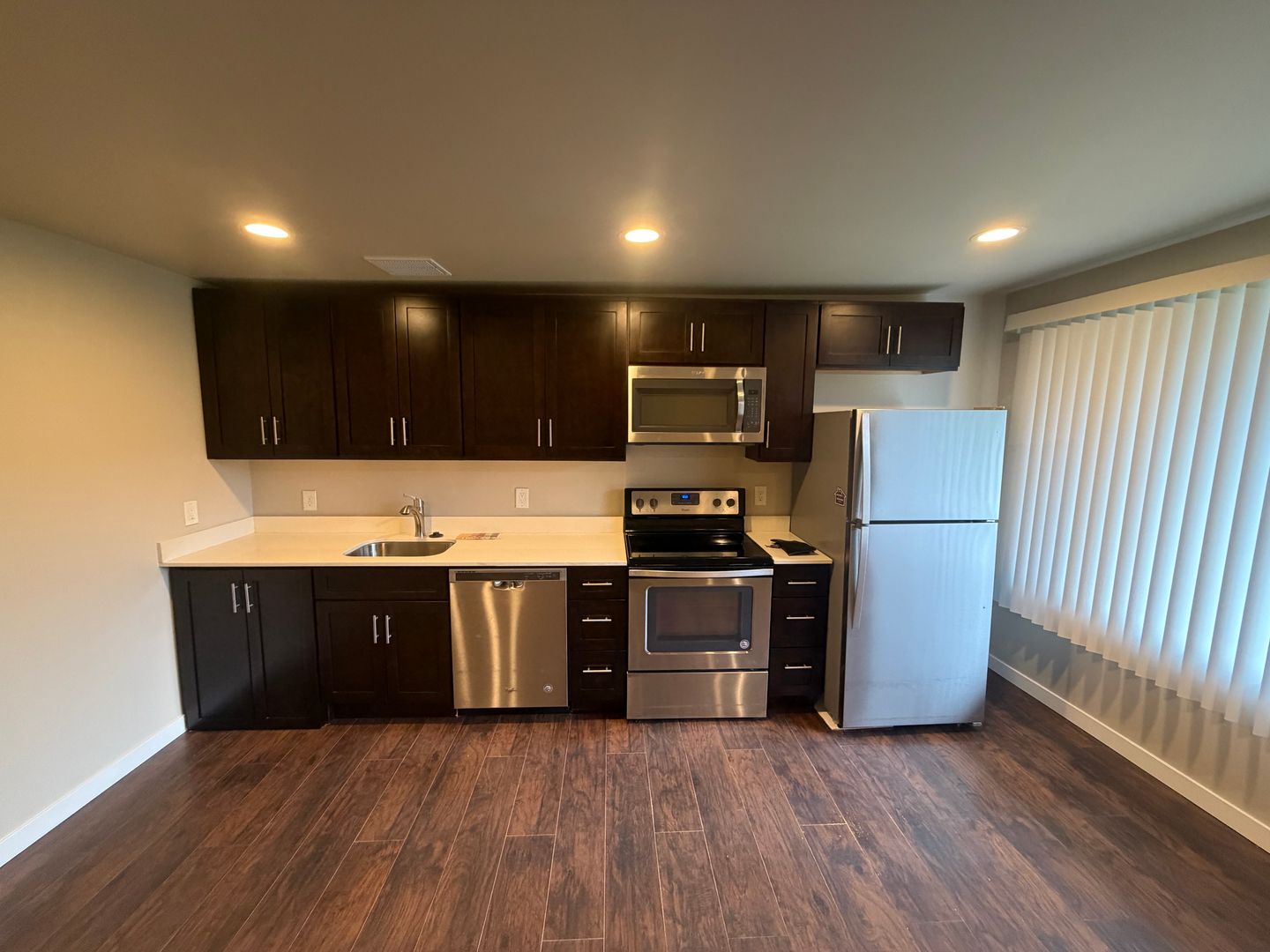 6807-6809 Lakewood Drive W - University Place - Washington - 1 bed, 1 bath rental property