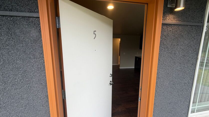 6807-6809 Lakewood Drive W - University Place - Washington - 1 bed, 1 bath rental property