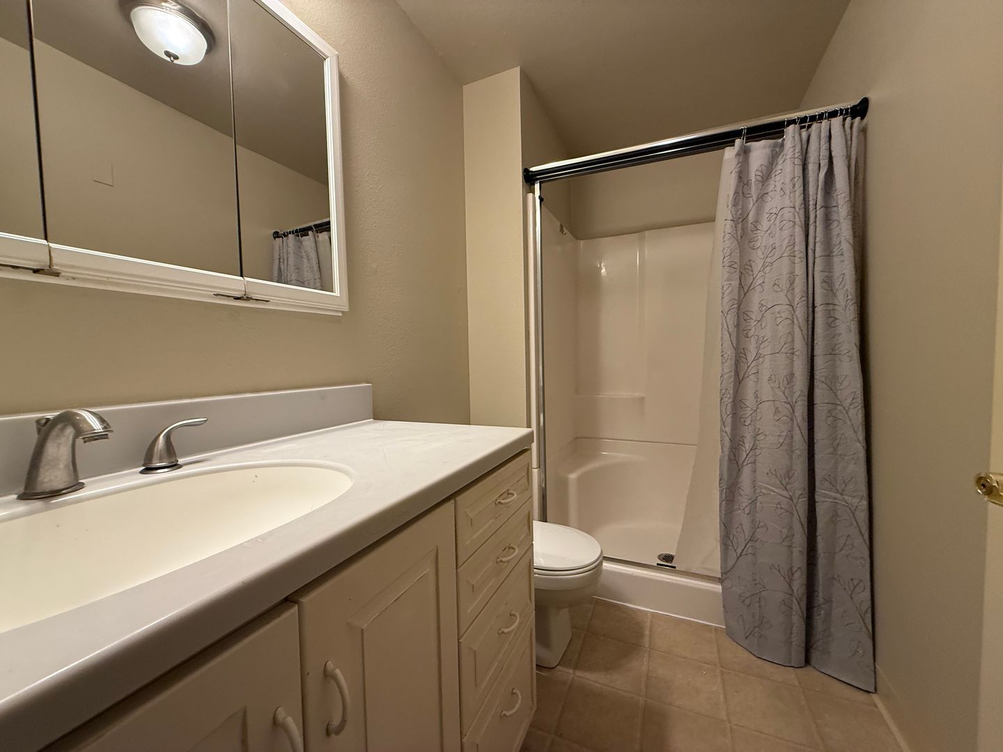 6916 SW 104th Ave.  - Beaverton - Oregon - 3 bed, 2 bath rental property