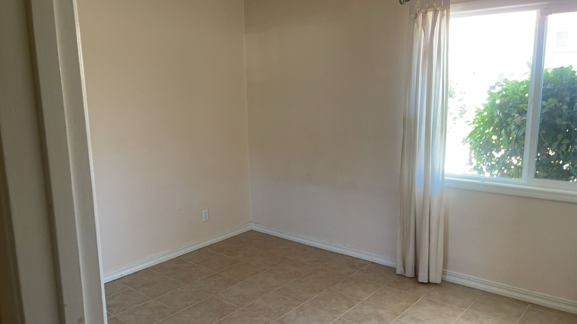 7002 Willowtree Drive - Rancho Palos Verdes - California - 3 bed, 2 bath rental property