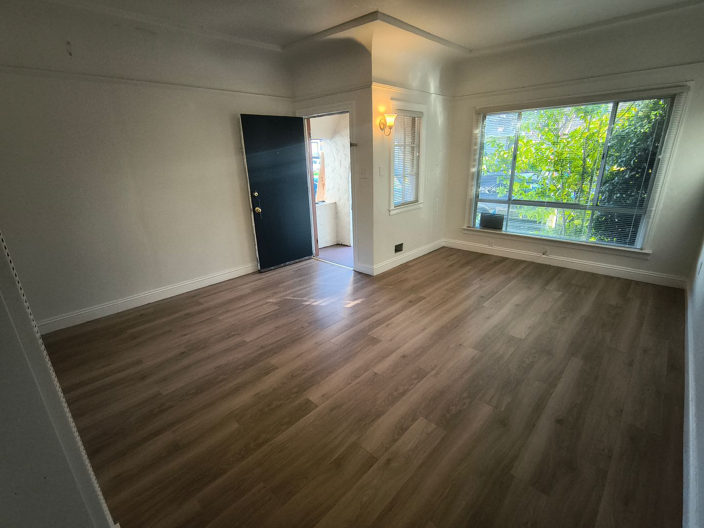 704 Simon & 22186 Montgomery - Hayward - California - 1 bed, 1 bath rental property