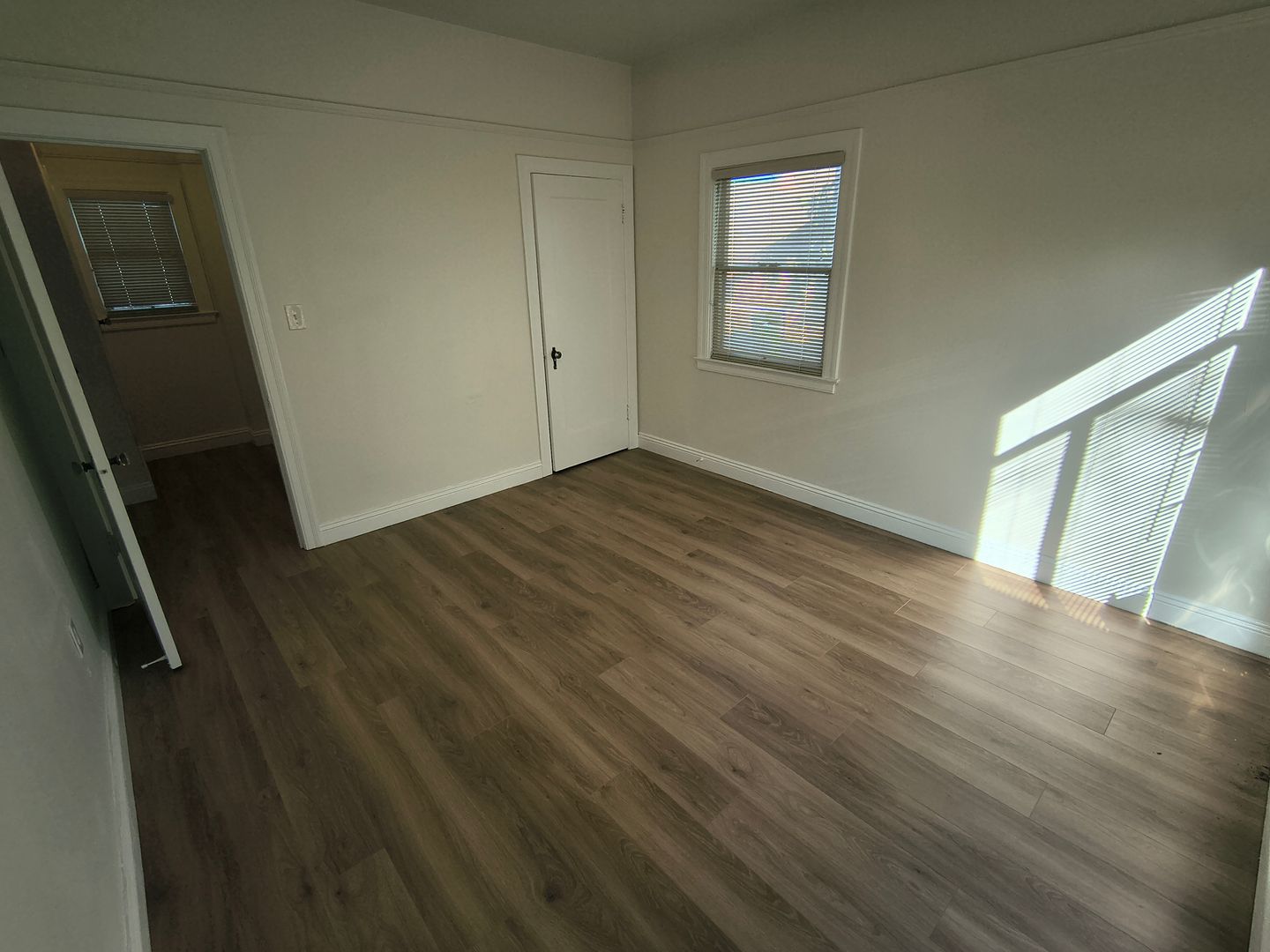 704 Simon & 22186 Montgomery - Hayward - California - 1 bed, 1 bath rental property