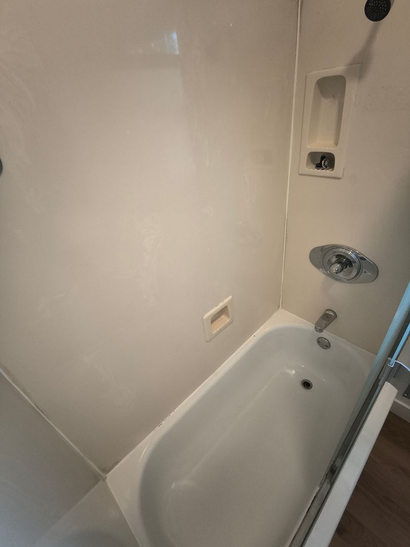 704 Simon & 22186 Montgomery - Hayward - California - 1 bed, 1 bath rental property