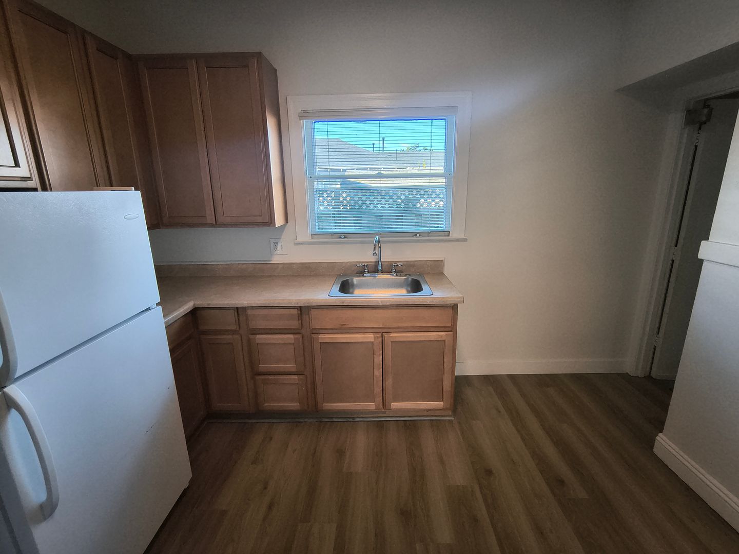 704 Simon & 22186 Montgomery - Hayward - California - 1 bed, 1 bath rental property