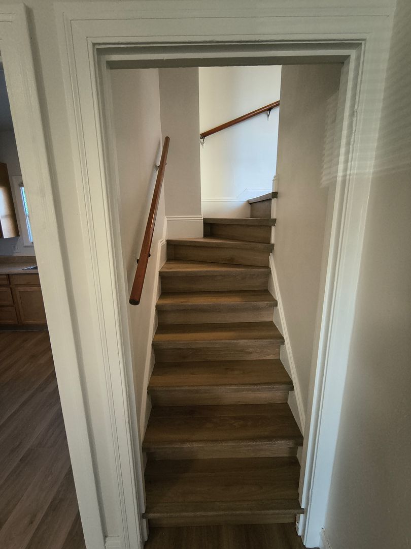 704 Simon & 22186 Montgomery - Hayward - California - 1 bed, 1 bath rental property