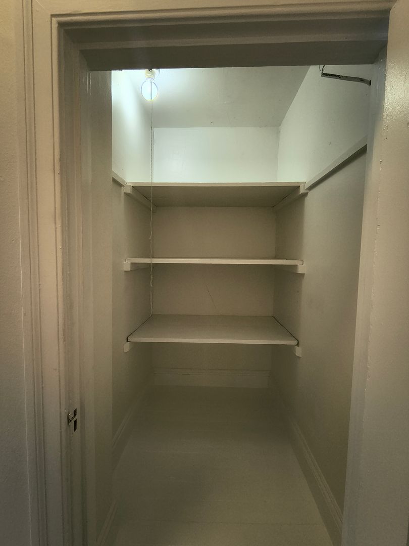 704 Simon & 22186 Montgomery - Hayward - California - 1 bed, 1 bath rental property