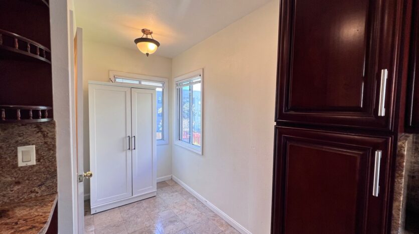 715 Washington Ave - Albany - California - 4 bed, 2 bath rental property