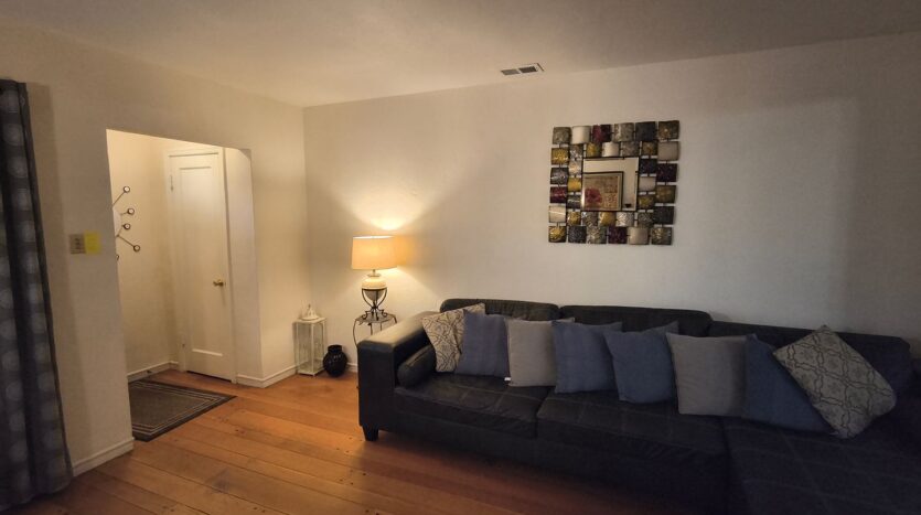 715 Washington Ave - Albany - California - 3 bed, 2 bath rental property