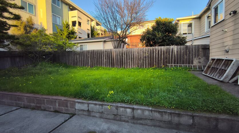 715 Washington Ave - Albany - California - 3 bed, 2 bath rental property