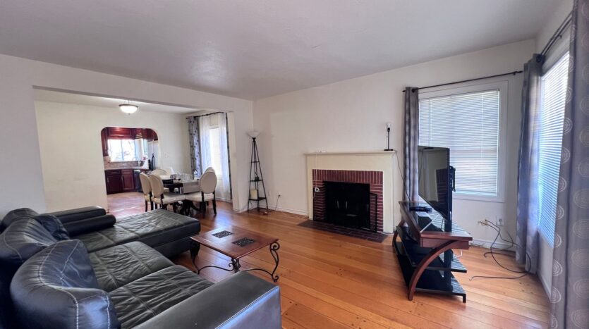 715 Washington Ave - Albany - California - 4 bed, 2 bath rental property